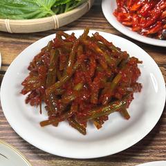 마늘쫑무침 — 500g·1kg·2kg 소분 · 표시사항 라벨 부착